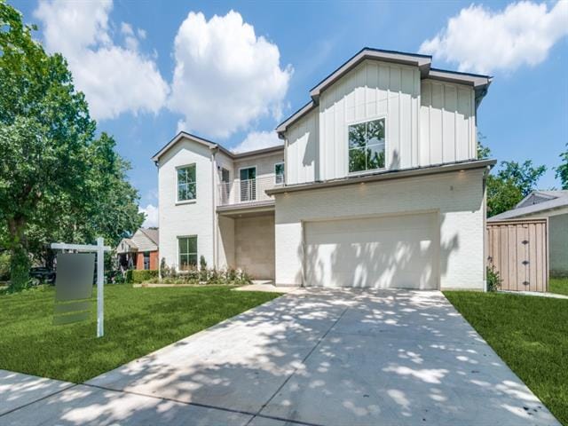 Building Photo - 3911 Hawick Ln