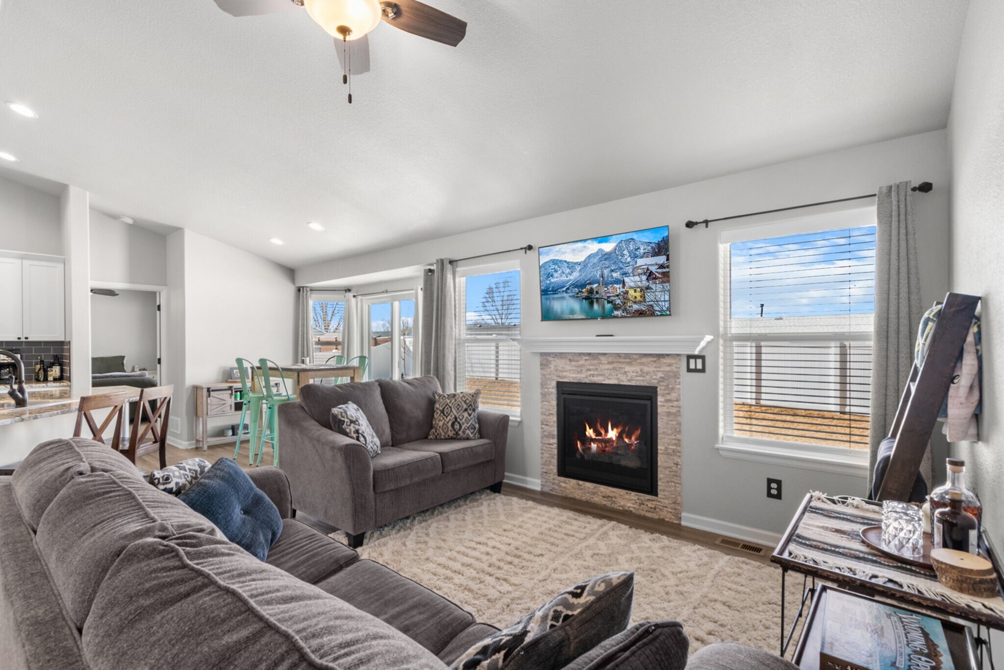 Building Photo - 1202 Phipps Ave