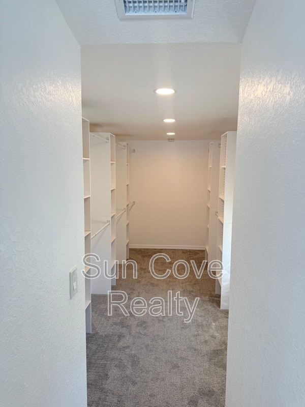 Building Photo - 13854 77th Ave