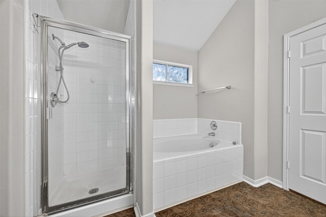 Building Photo - 14007 Hillingdale Ln