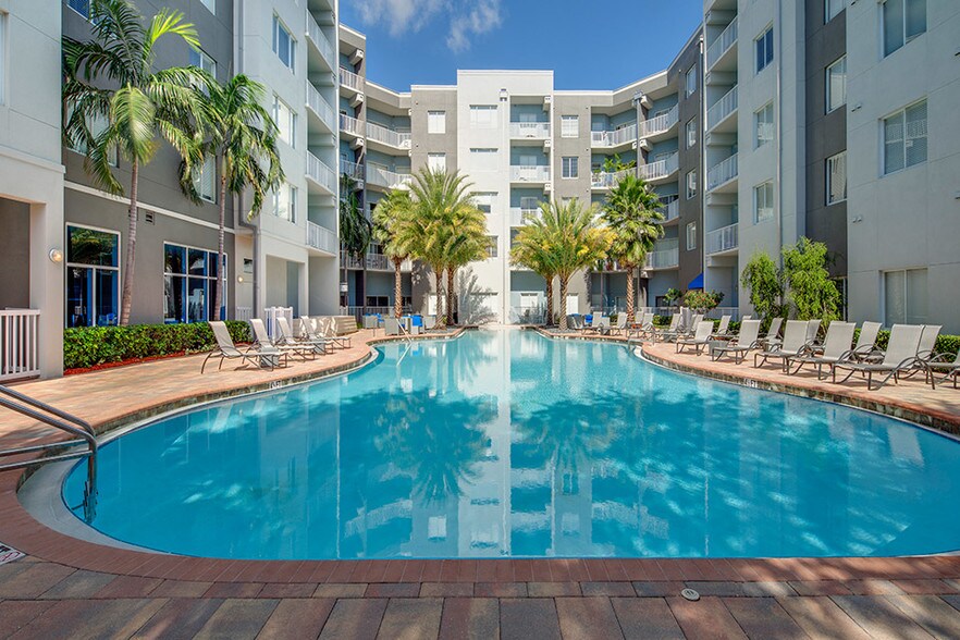 bell-channelside-1120-e-twiggs-st-tampa-fl-33602-apartment-finder