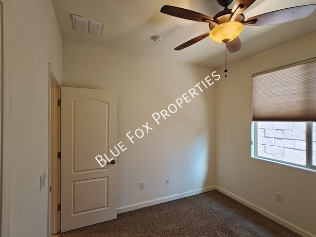Building Photo - 12812 N Camino Vieja Rancheria