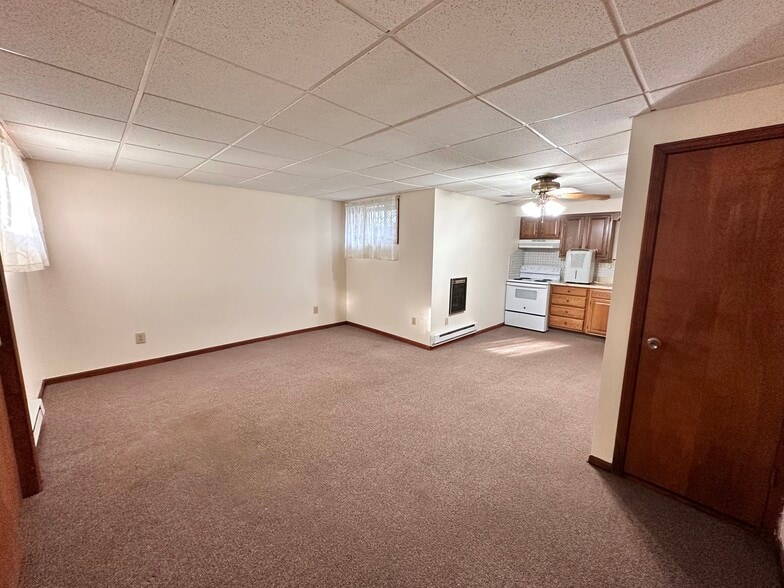 Building Photo - 337 W High St