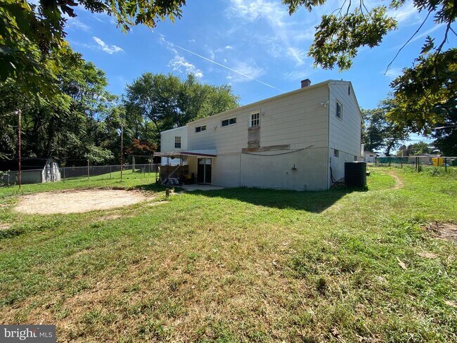 Building Photo - 311 Colby Cir