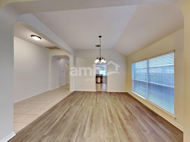 Building Photo - 6170 Galloway Ln