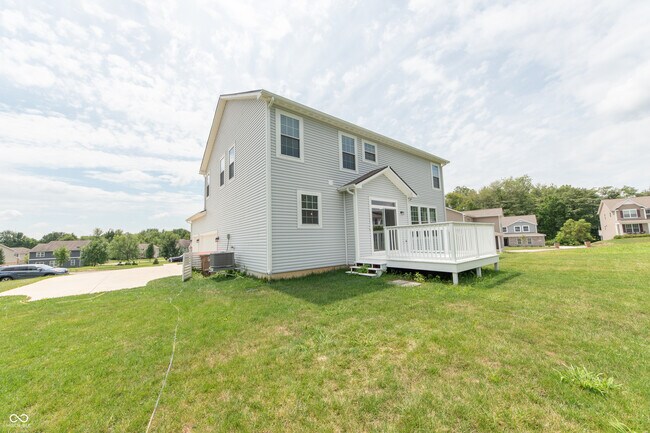 Building Photo - 7042 Pinnacle Dr