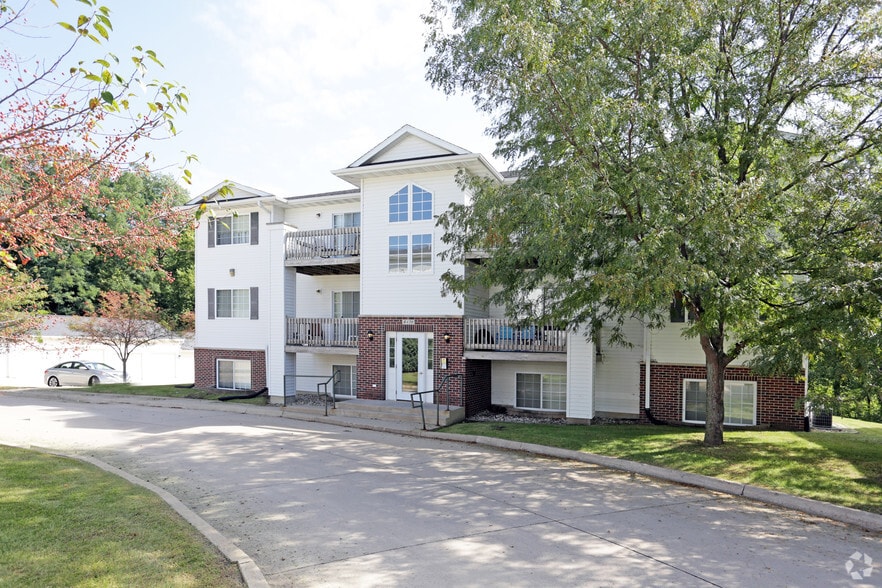 Stonegate 4200 Armar Dr SE Cedar Rapids IA 52403 Apartment Finder