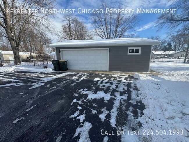 Building Photo - 6310 Hilly Way