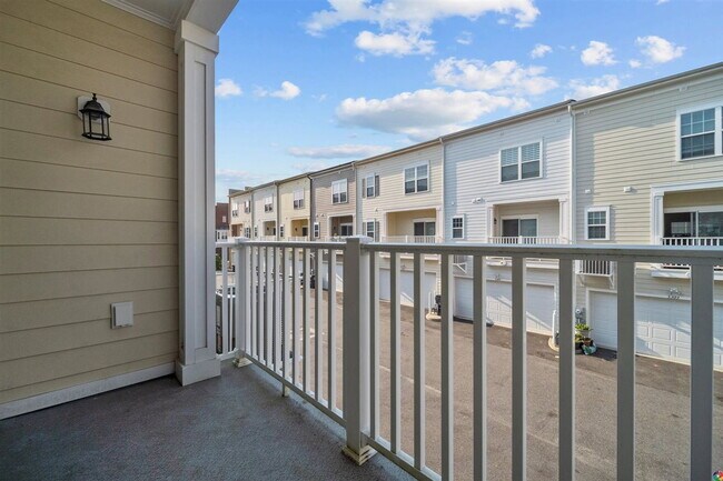 Building Photo - 5302 Masons Ln