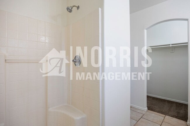 Building Photo - 10493 W Arivaca Dr