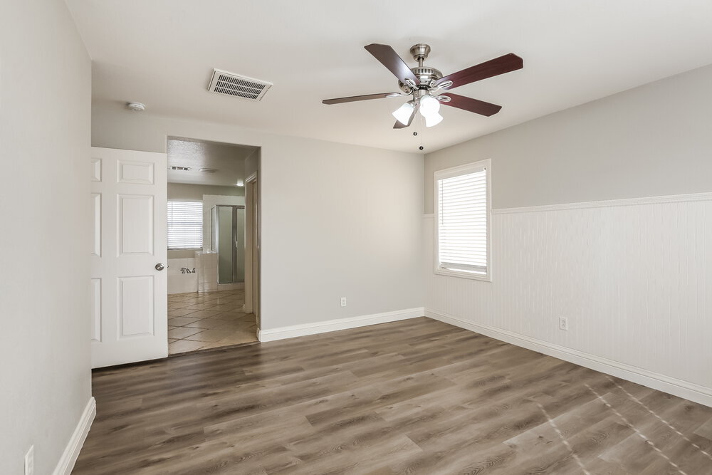 Building Photo - 1857 Bayhurst Ave