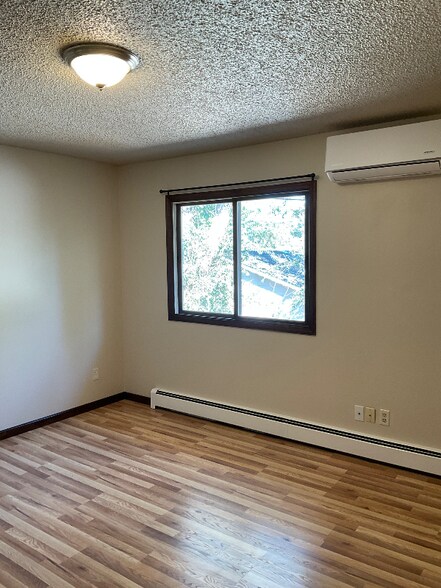 Building Photo - 3912 Harrison Ave