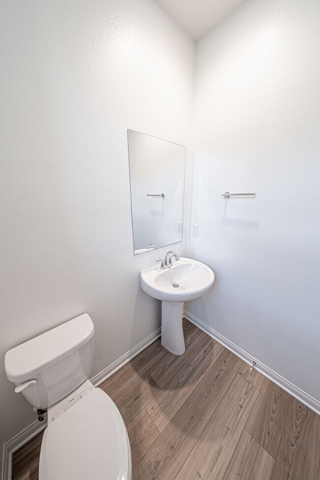 Building Photo - Brand New 3 Bedroom