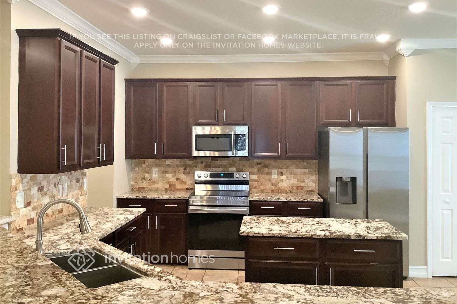 Building Photo - 1410 Emerald Hill Way