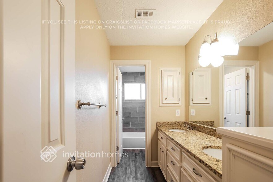 Building Photo - 18406 Spinner Ct Dr