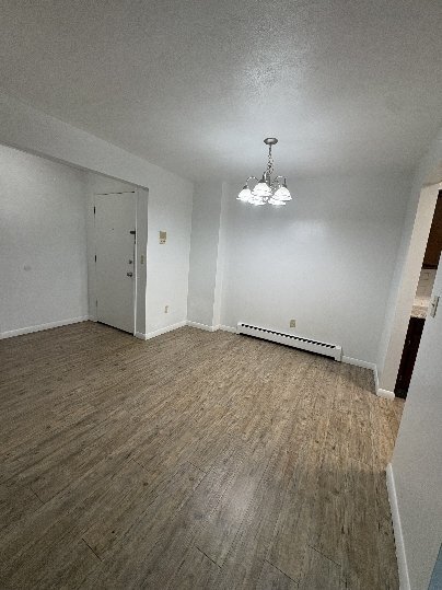 Building Photo - 624 Garrison Rd