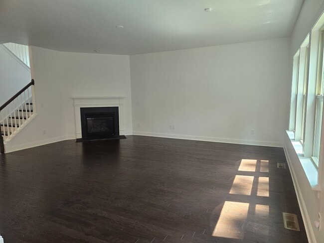 Building Photo - The Parks at Meadowview