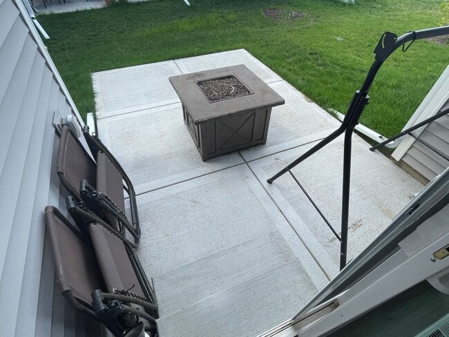 Building Photo - Newly built 2 bed / 2.5 bath townhouse in ...