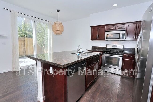 Building Photo - 3428 Trio Ln