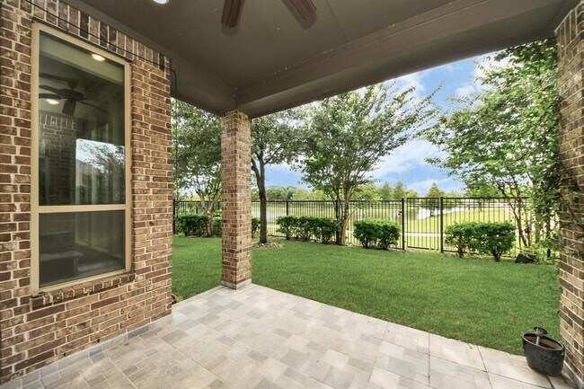 Building Photo - 10910 Wardrop Pl