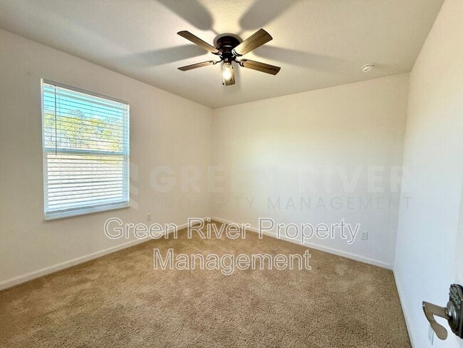 Building Photo - 8704 Lake George Cir W