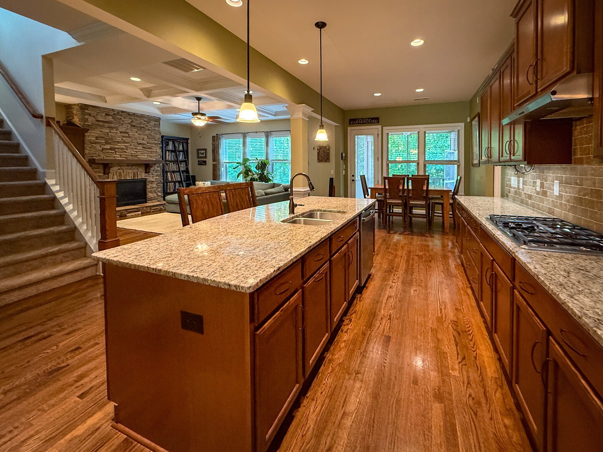 Building Photo - 4006 Tremont Dr