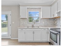 Building Photo - 2528 Georgetown Dr