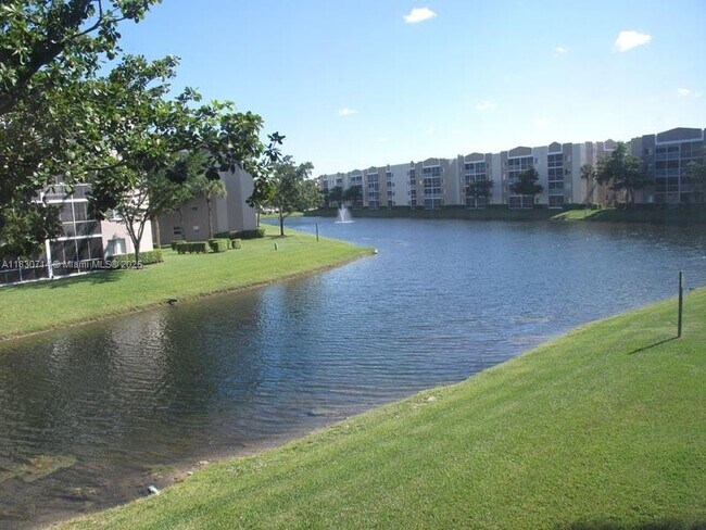 Building Photo - 9511 Weldon Cir