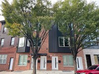 Building Photo - 2556 Frankford Ave