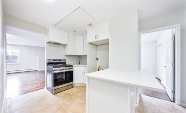 Kitchen - 91 Broad St