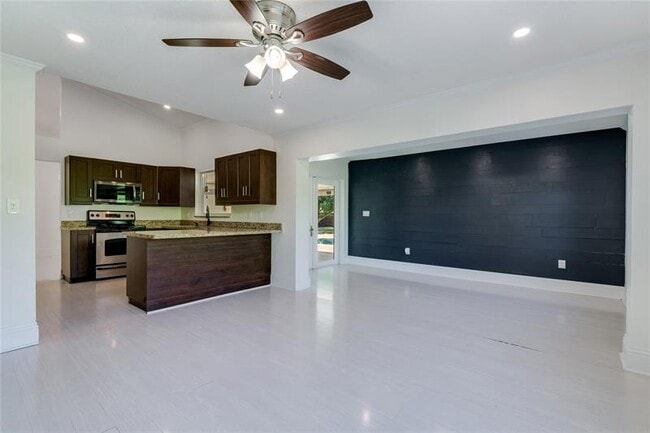 Building Photo - 16200 SW 286th St