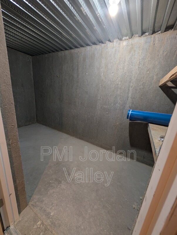 Building Photo - 408 RIGDON St