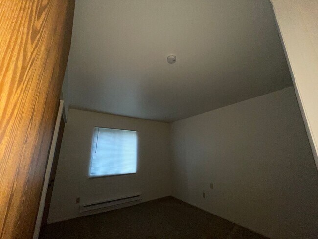 Building Photo - 1117 S Cross St