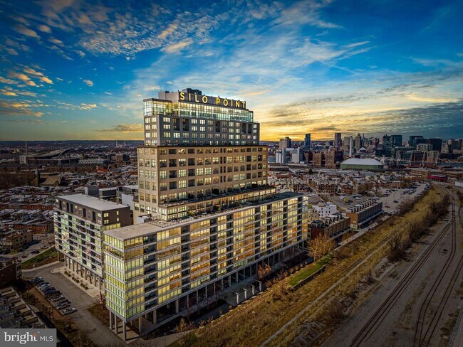 Building Photo - 1200 Steuart St