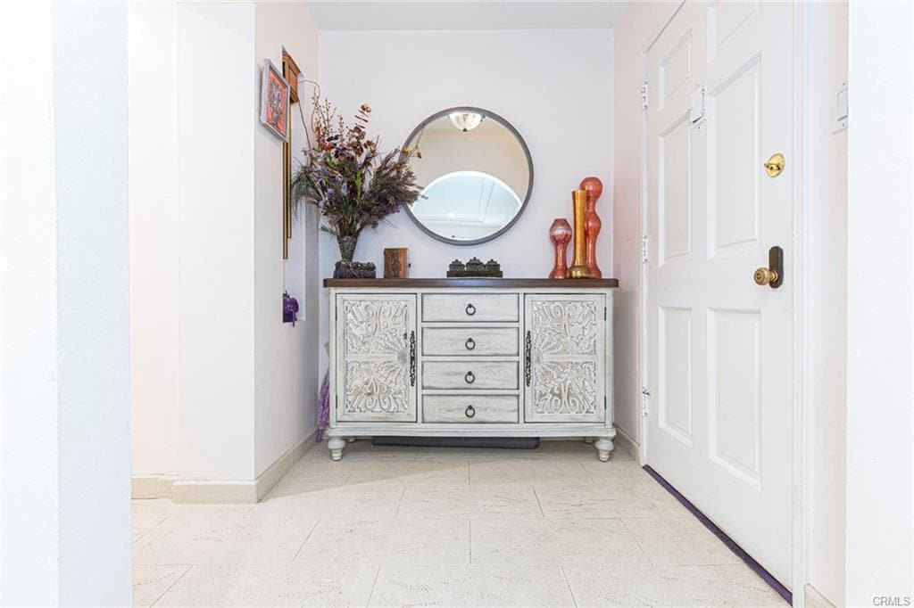 Building Photo - 2313 Hollister Ter