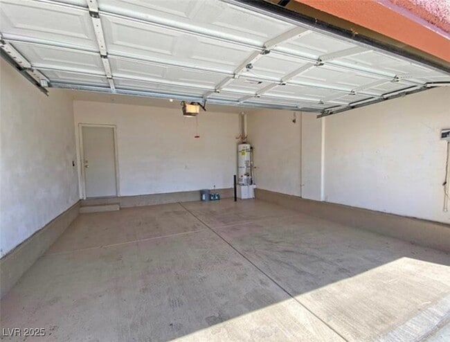 Building Photo - 2620 Wooly Rose Ave