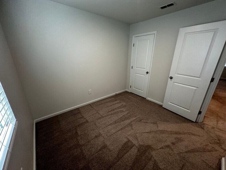 Building Photo - 24 Tidworth Dr