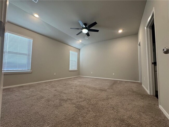 Building Photo - 3715 S 2nd Pl