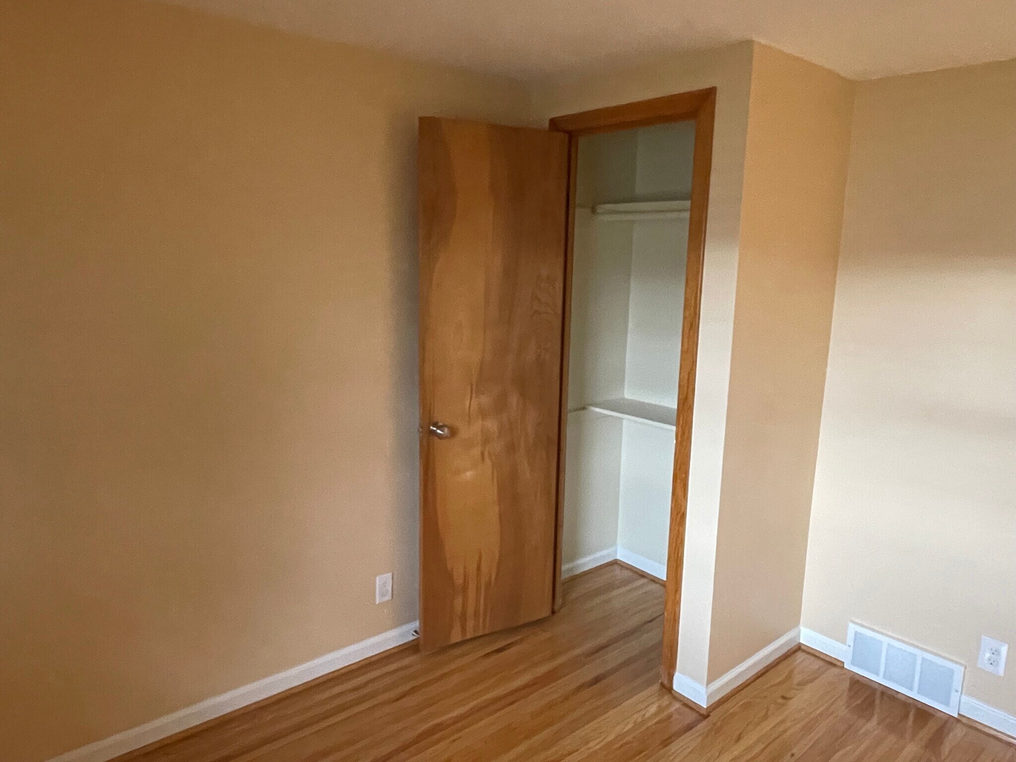 Bedroom # 1 (Closet View) - 145 Danforth Cres
