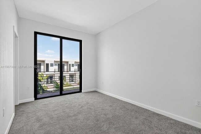 Building Photo - 13888 SW 261st Terrace