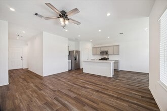 Building Photo - 24725 Mountain Tree Dr