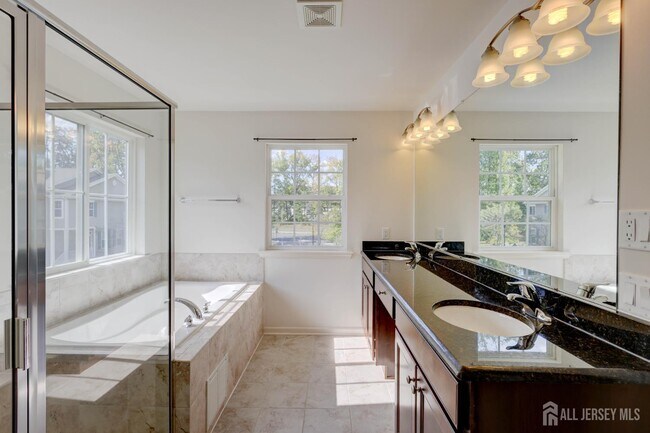 Building Photo - 101 Pearce Ln