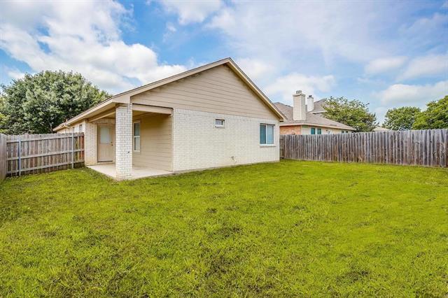 Building Photo - 1116 Boxwood Dr