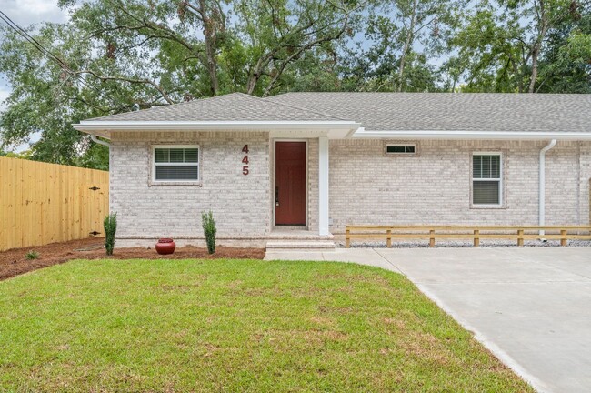 Building Photo - Brand New Modern Townhome