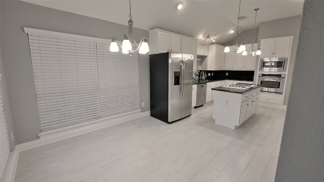 Building Photo - 1314 Caravelle Ct