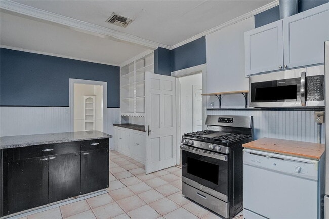 Building Photo - 117 Merrick St