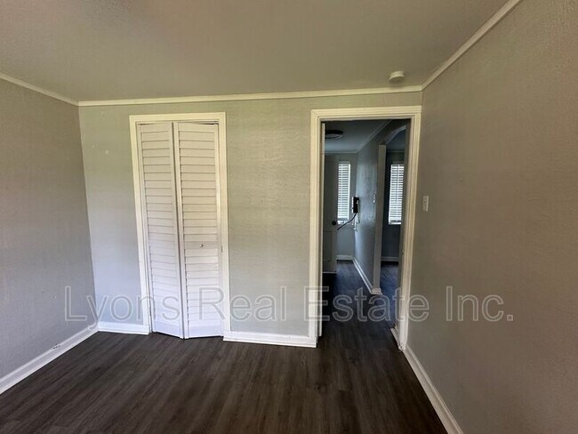 Building Photo - 1539 Piney Rd