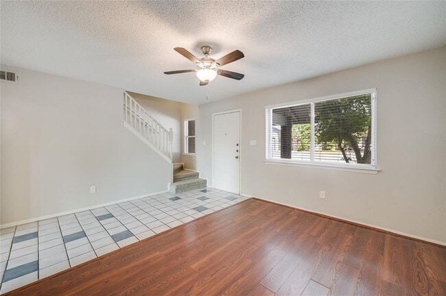 Building Photo - 5913 Little Creek Trail