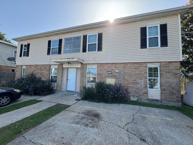 Building Photo - 2309 Manson Ave