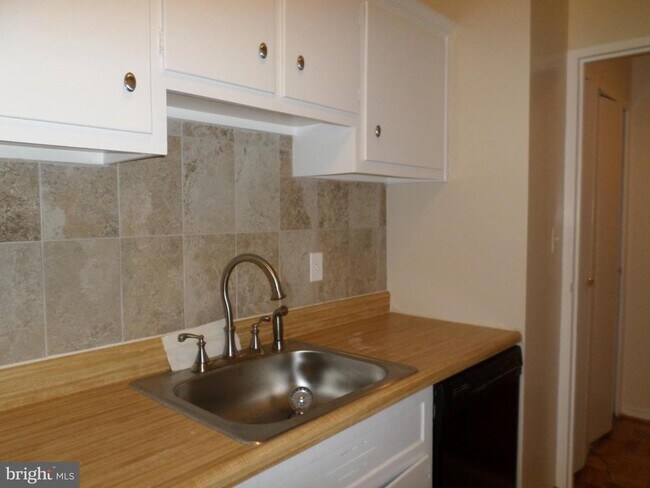 Building Photo - 4600 Connecticut Ave NW